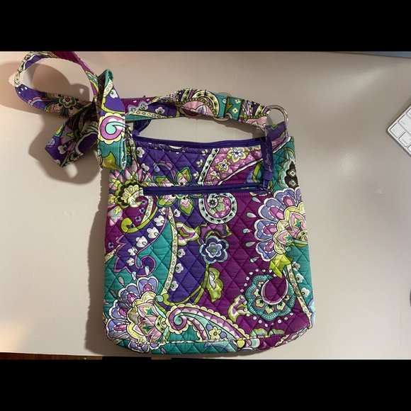 Vera Crossbody - Picture 2 of 4